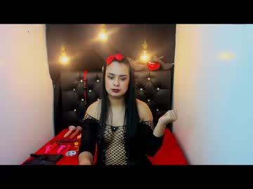 karola_hott chaturbate