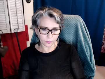 silky_petra chaturbate